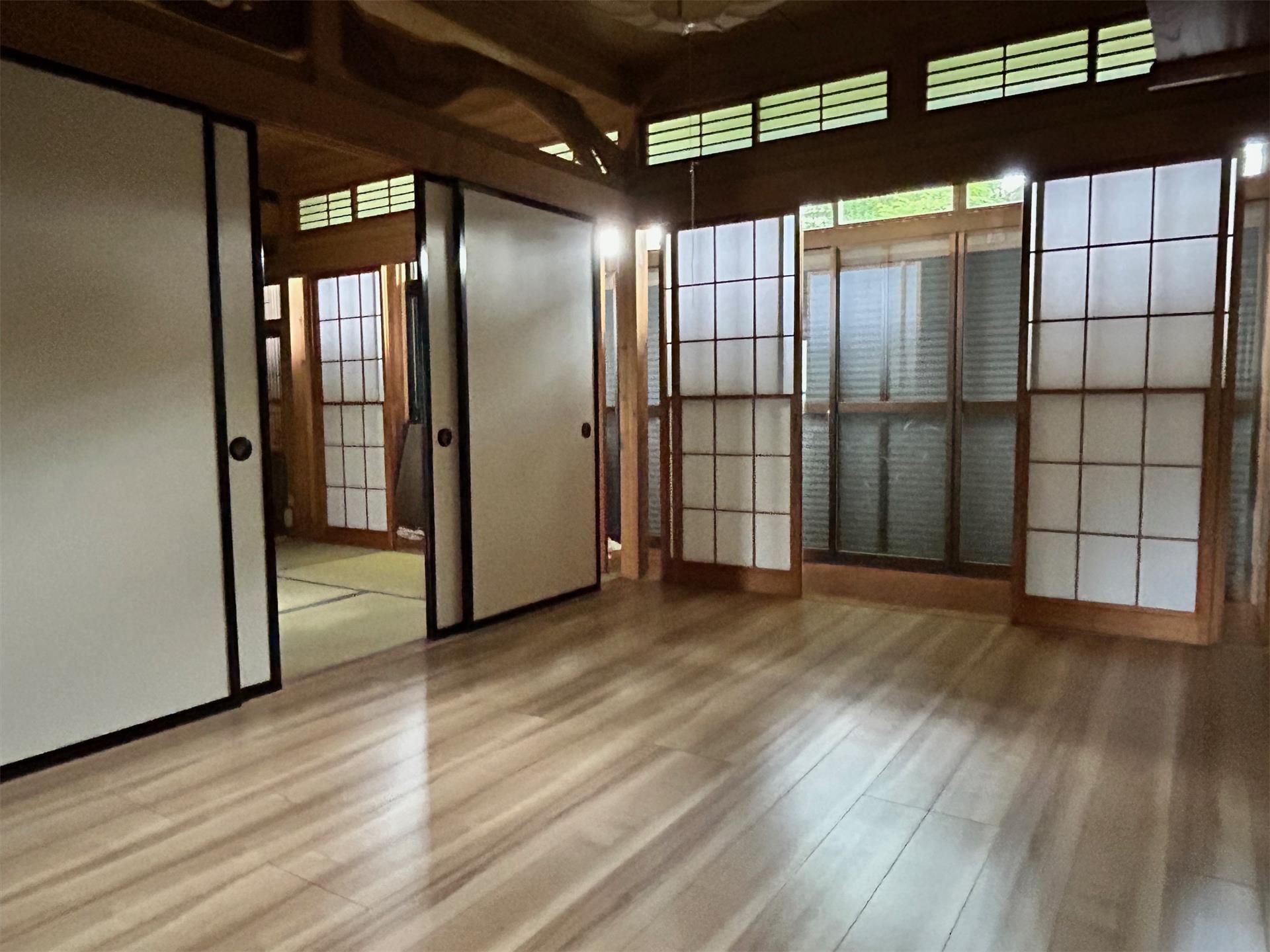 居室・リビング　1階洋室