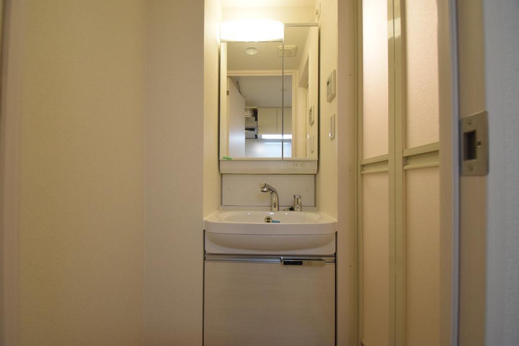 洗面設備　洗髪洗面化粧台