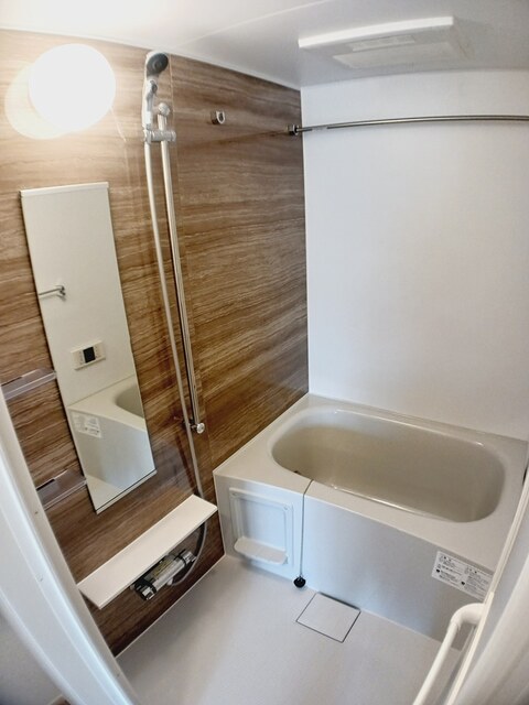 バス・シャワールーム　バス