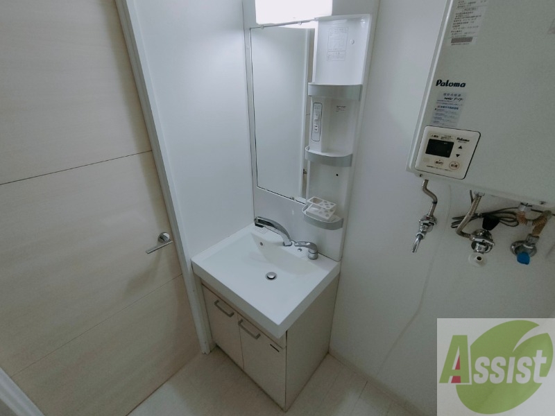 バス・シャワールーム　お風呂になります。一日の疲れを癒してくださいね。