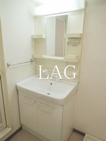 洗面設備　洗面台です。