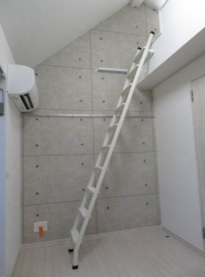 居室・リビング　ロフト付き