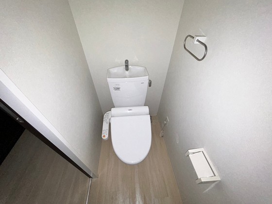 トイレ　※別部屋の写真です