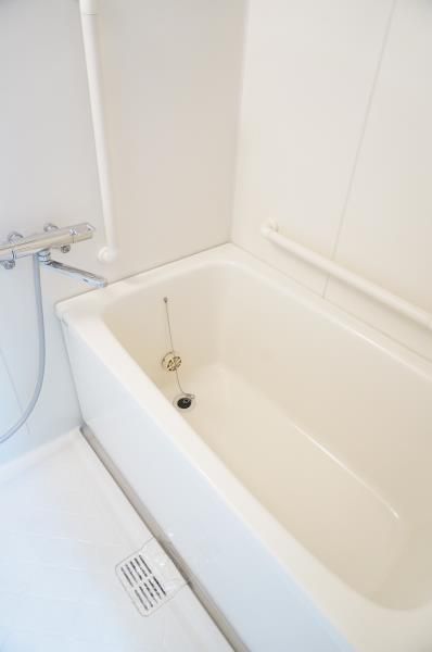 バス・シャワールーム　きれいなお風呂です