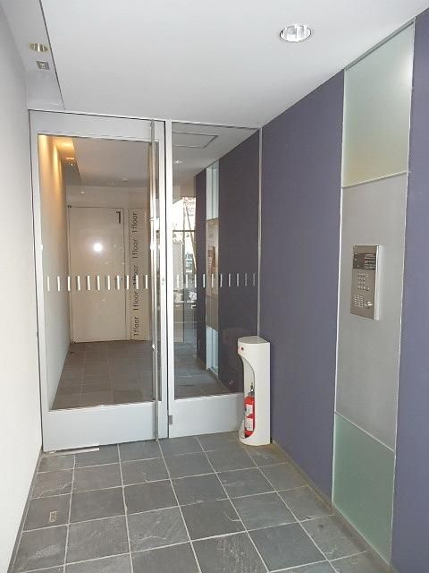 エントランス　オートロックエントランス