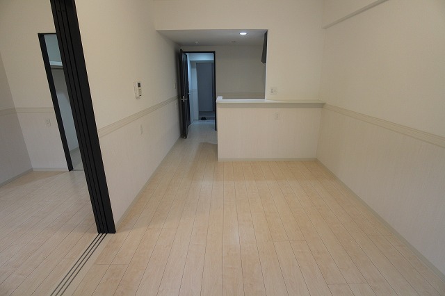 居室・リビング　※別号室の参考写真になります。