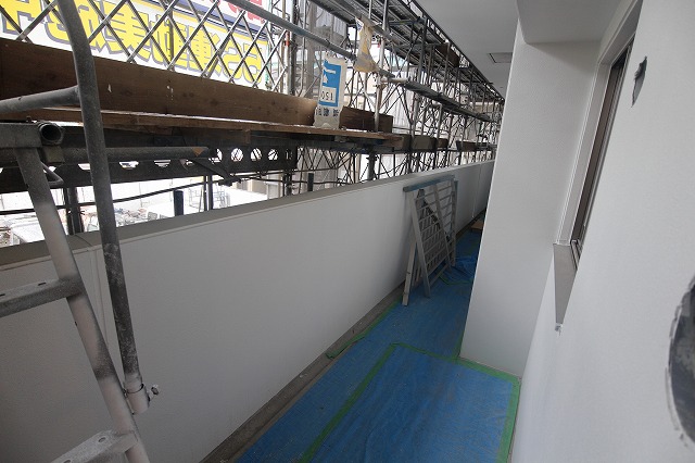 バルコニー　※別号室の参考写真になります。