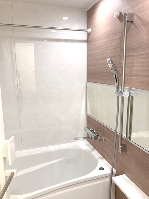 バス・シャワールーム　※写真は同タイプ住戸です。