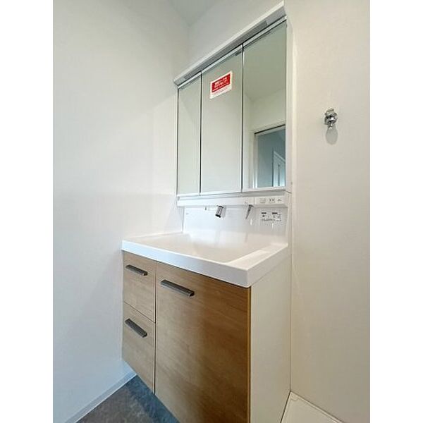 洗面設備　※同社施工物件イメージ写真