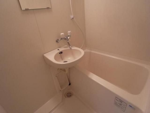 バス・シャワールーム　バスルーム