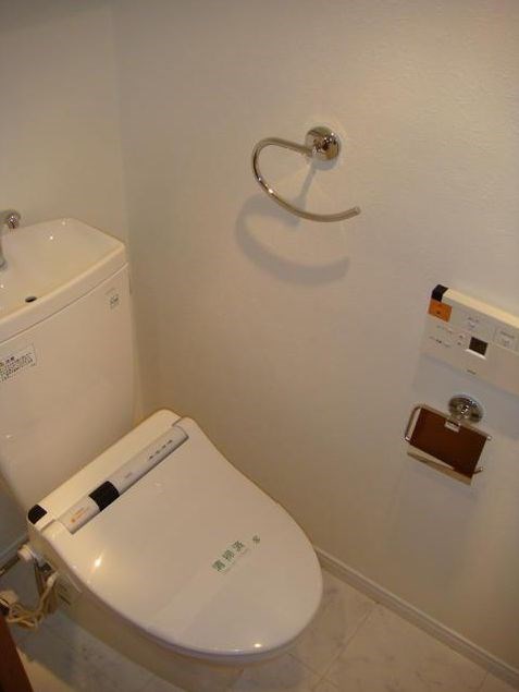 トイレ　別号室参考写真