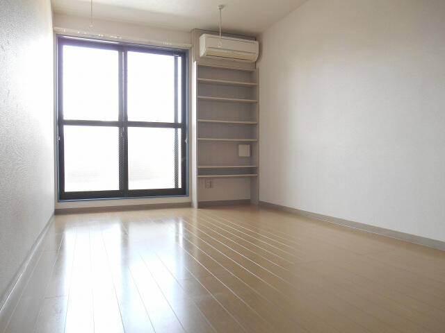 居室・リビング　フローリング7.5帖