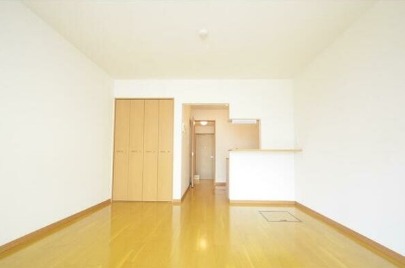 その他部屋・スペース　清潔感のあるフローリングのお部屋です