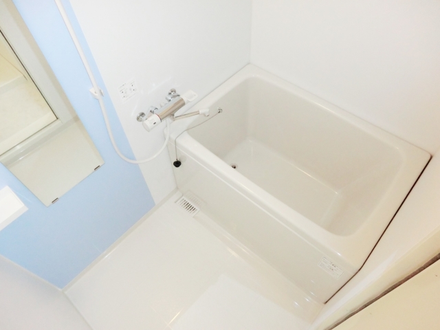 バス・シャワールーム　シンプルで清潔感のある浴室です！