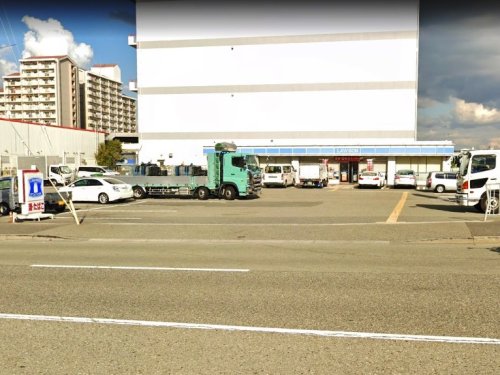 コンビニ　ローソン 魚崎南町三丁目店（コンビニ）まで378m