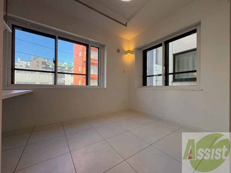 居室・リビング　広くてキレイなお部屋が広がっていて、充実した生活が送れそう。