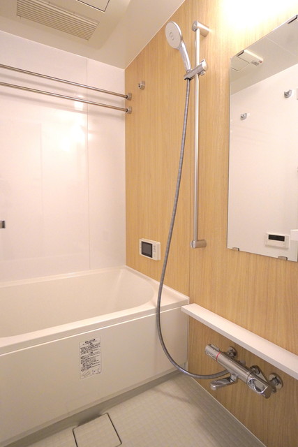 バス・シャワールーム　※写真は同タイプ住戸です。