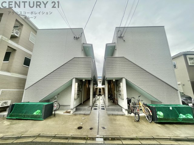 建物外観　居住者専用のごみ置き場があります♪