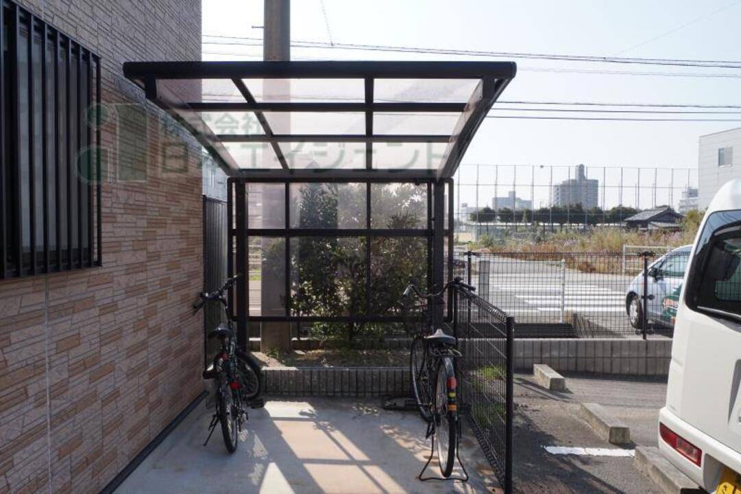 駐車場　駐輪場