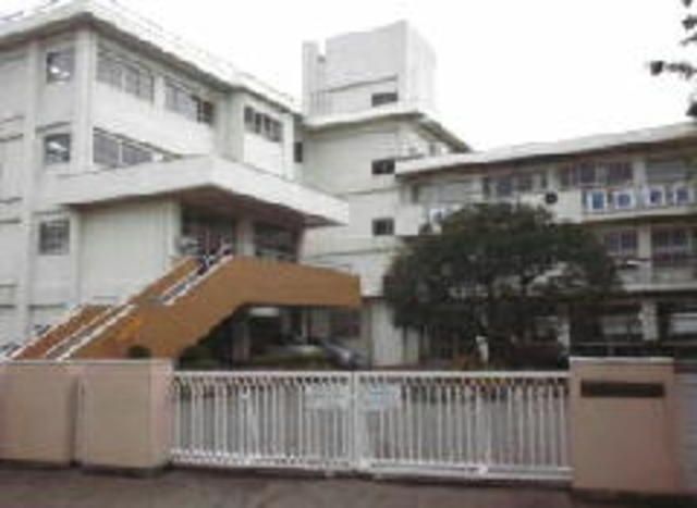中学校　府中市立府中第八中学校（中学校）まで545m