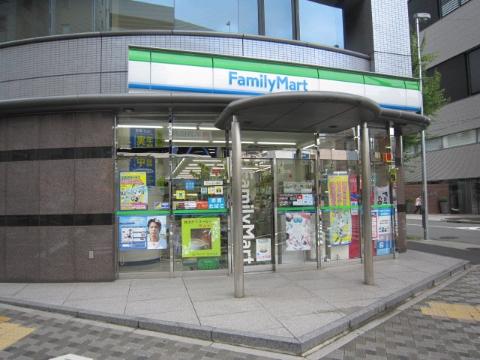 その他　ファミリーマート牛島町店（その他）まで179m