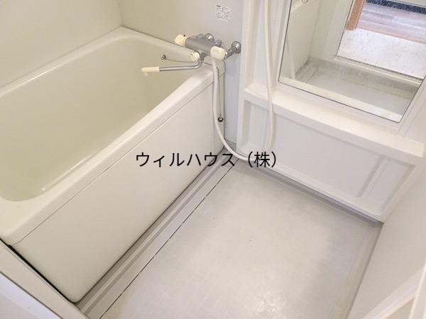 バス・シャワールーム　浴室乾燥機付きバス！