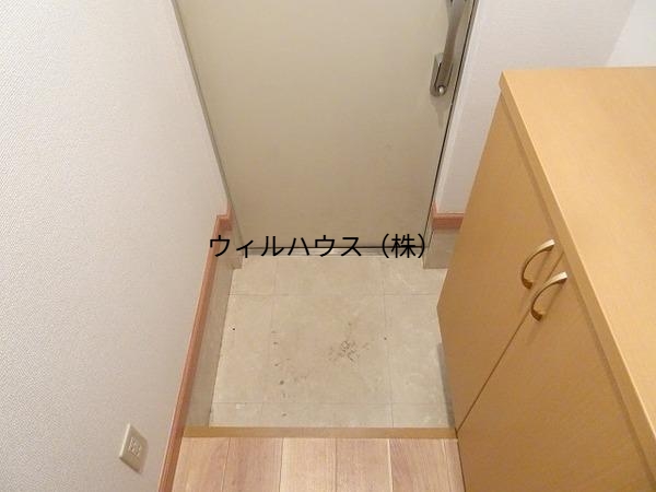 玄関　シューズボックスあり！