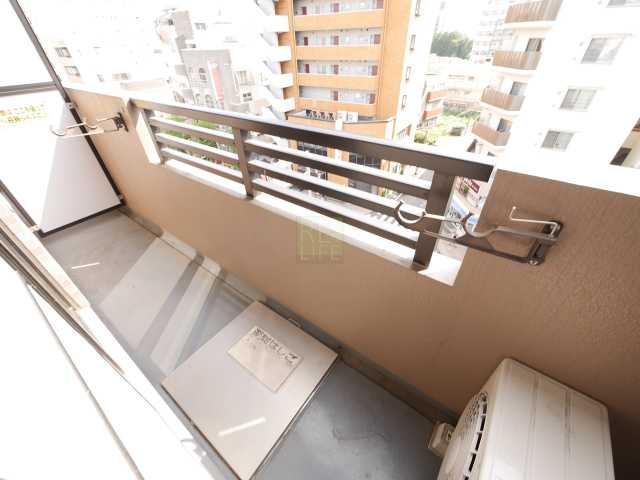 バルコニー　※参考写真です。同じ間取りの他部屋の写真となります。