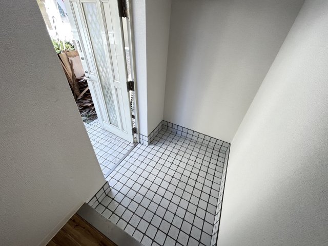 玄関　落ち着いた玄関です