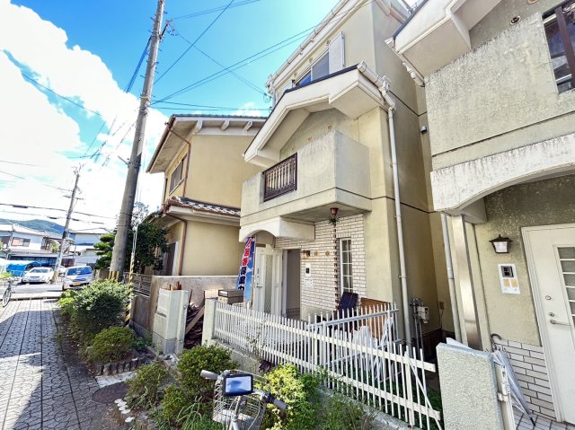 建物外観　外観は落ち着いています