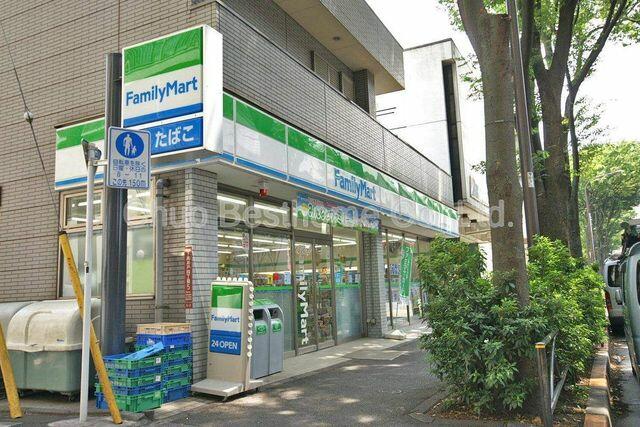 コンビニ　ファミリーマート杉並下高井戸四丁目店（コンビニ）まで125m