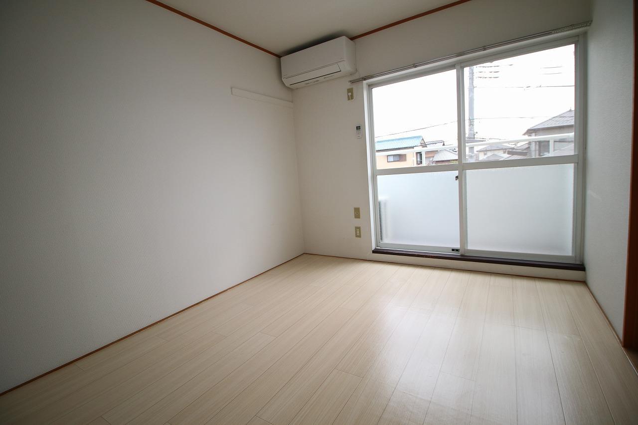 居室・リビング　同じ間取りの別部屋です。