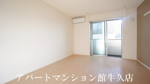 居室・リビング　洋室