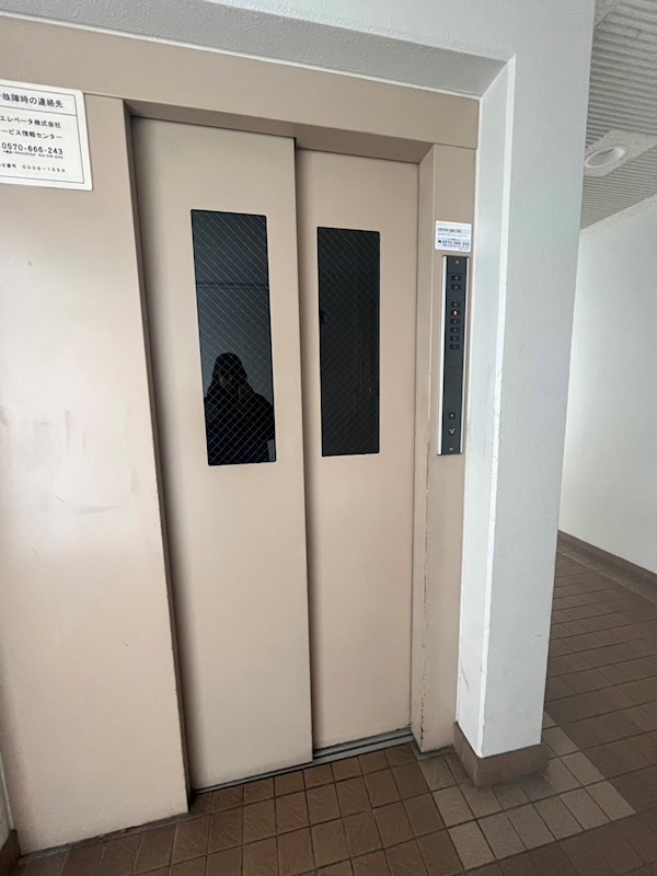 ロビー