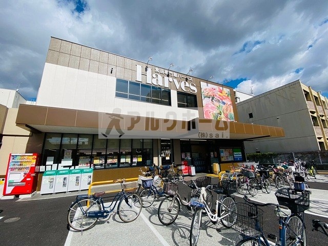 スーパー　食品館アプロ高安店（スーパー）まで889m