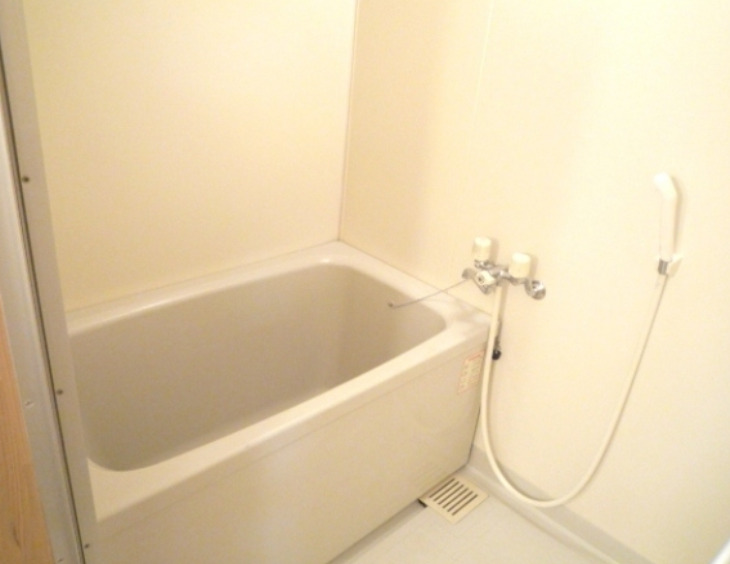 バス・シャワールーム　別部屋の写真を使用しております。