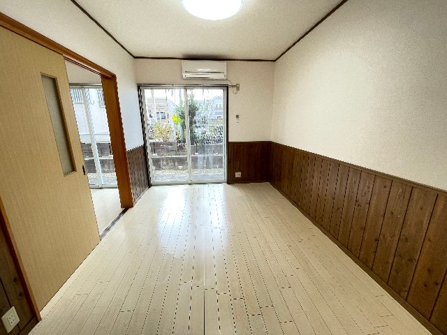 居室・リビング　エアコン完備