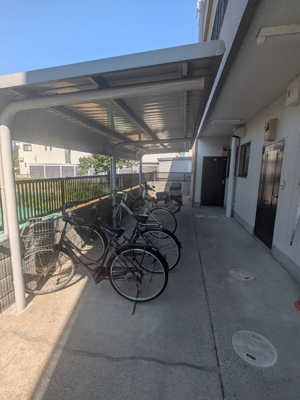 駐車場　駐輪場