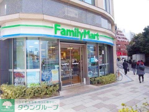 コンビニ　ファミリーマート西五反田二丁目店（コンビニ）まで130m