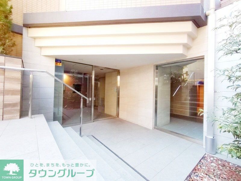 エントランス　部屋探しは株式会社　タウンハウジング　までお気軽にお問合せ…
