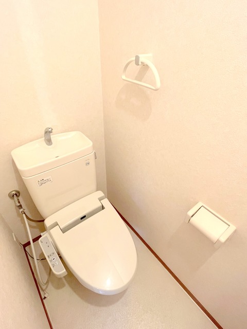 トイレ　★温水洗浄便座★