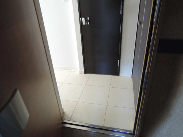 玄関　同型タイプ（701の画像）