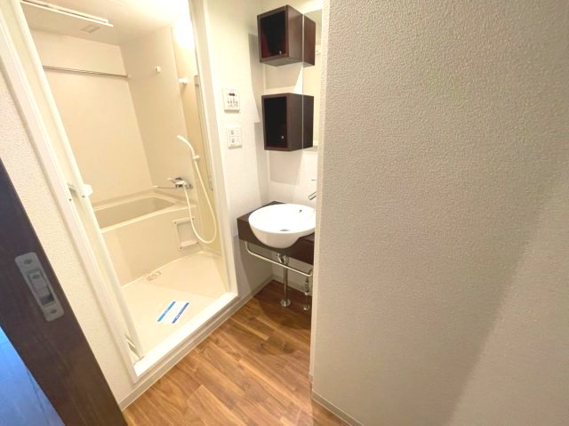 洗面設備　イメージとして他号室の部屋写真を表示しています