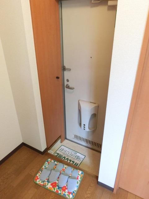 玄関　シューズボックス完備