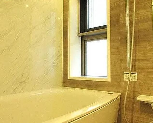 バス・シャワールーム　お風呂で日々の疲れを落としましょう