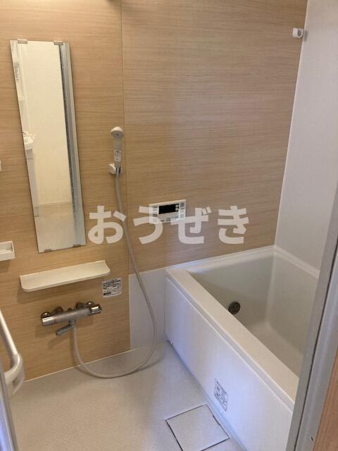 バス・シャワールーム　?