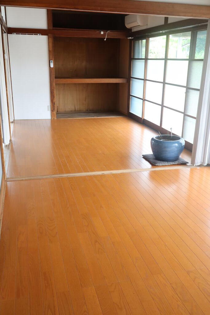 乙女 戸建の居間写真
