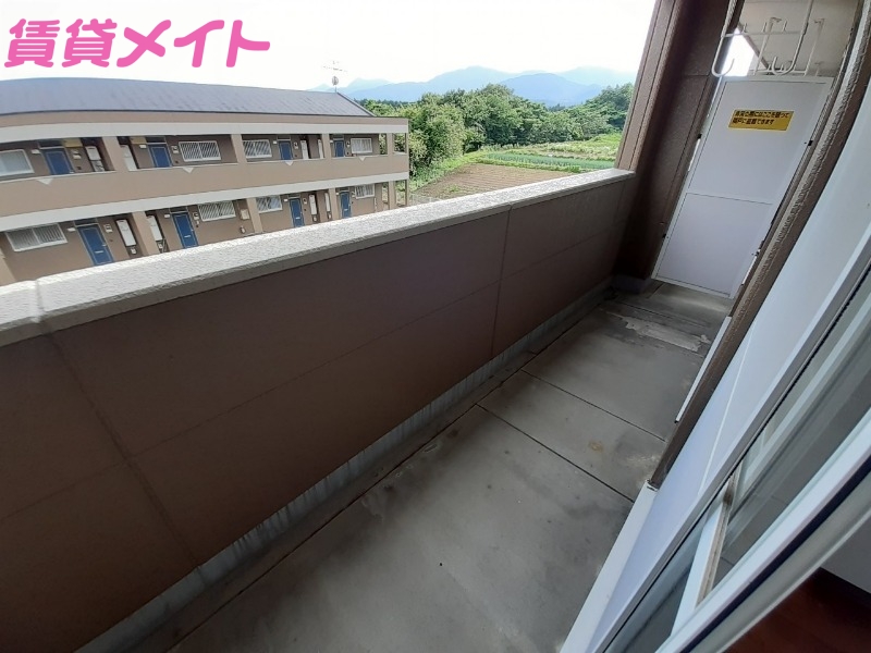 バルコニー　同物件別室の写真です