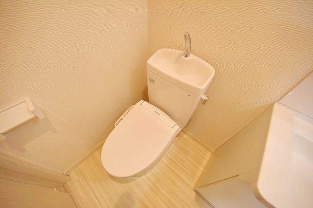 トイレ　トイレ