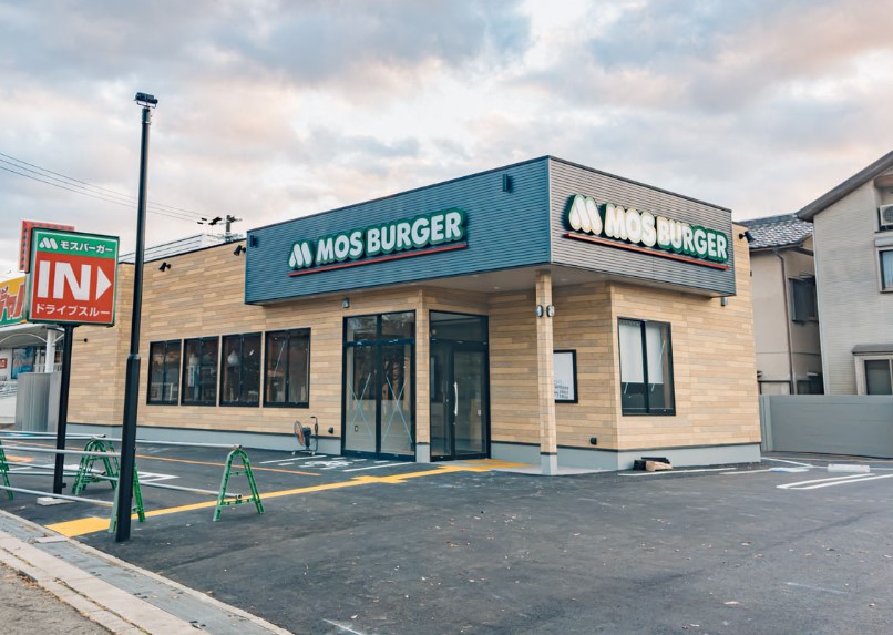 飲食店　モスバーガー三田本町店（飲食店）まで959m